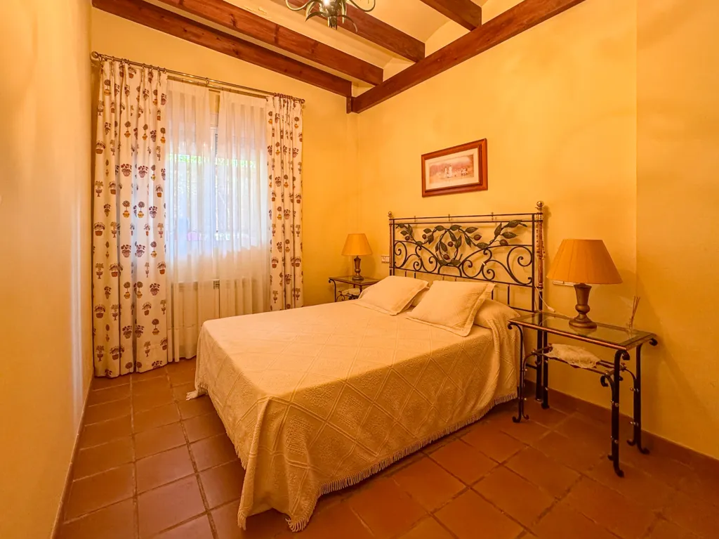 Magamistoad - Rustic Chalet with Olive Grove in Segorbe