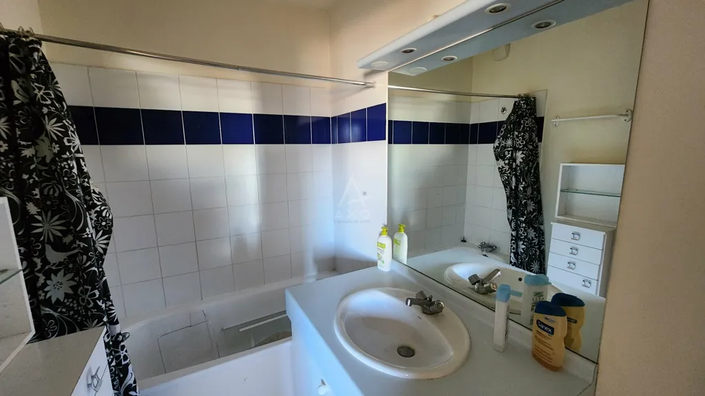 Bagni - 2-Bedroom Apartment with Pool in Saint-Jean