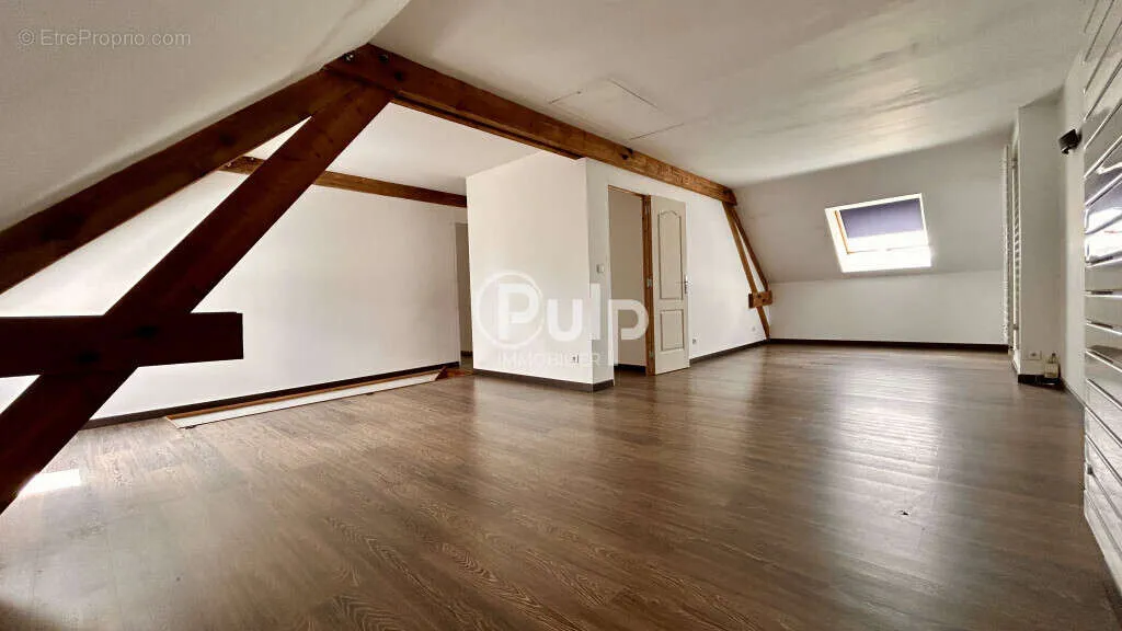 Pièces - Maison avec Dépendances et Jardin à Lallaing