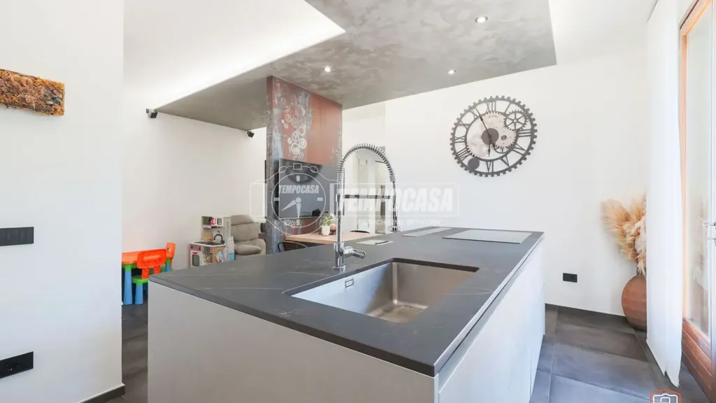 Köök - Ground Floor Apartment with Private Garden in Forlì