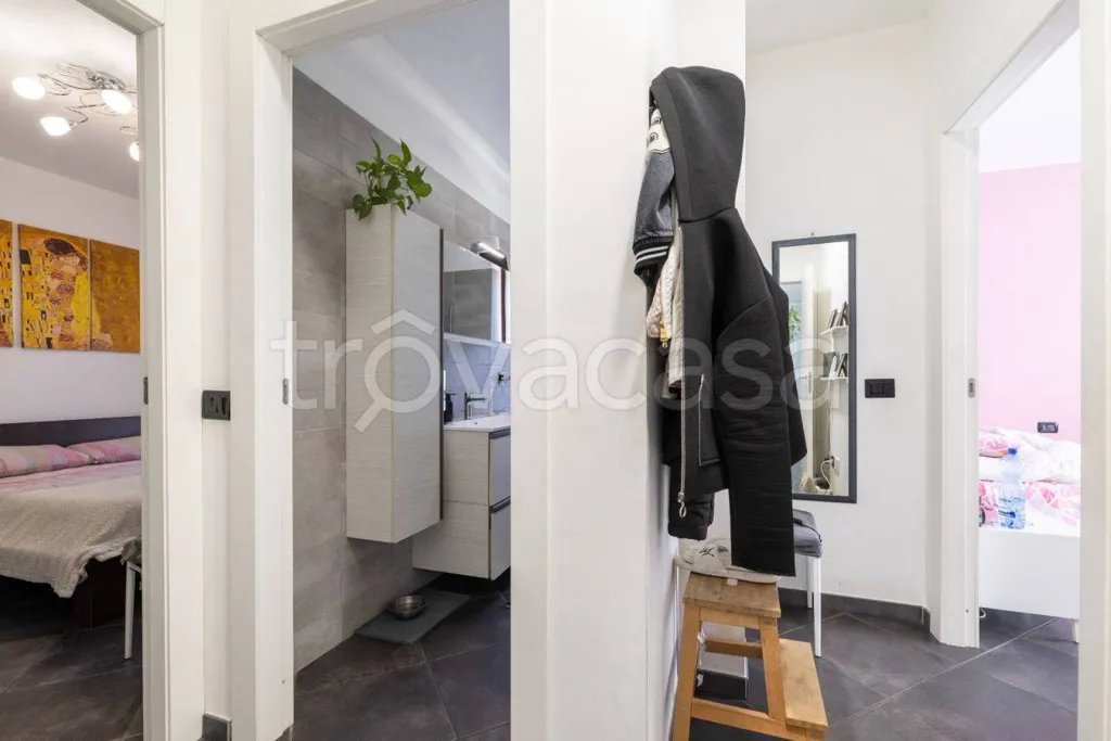 hallway_entrance