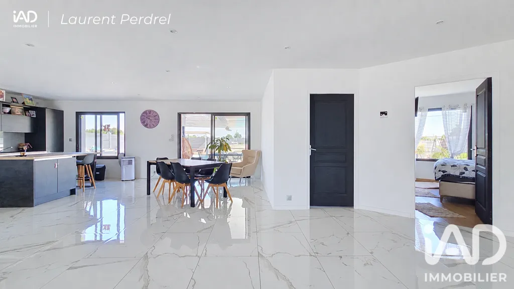 Soggiorno - Contemporary House with Pool in Allaire