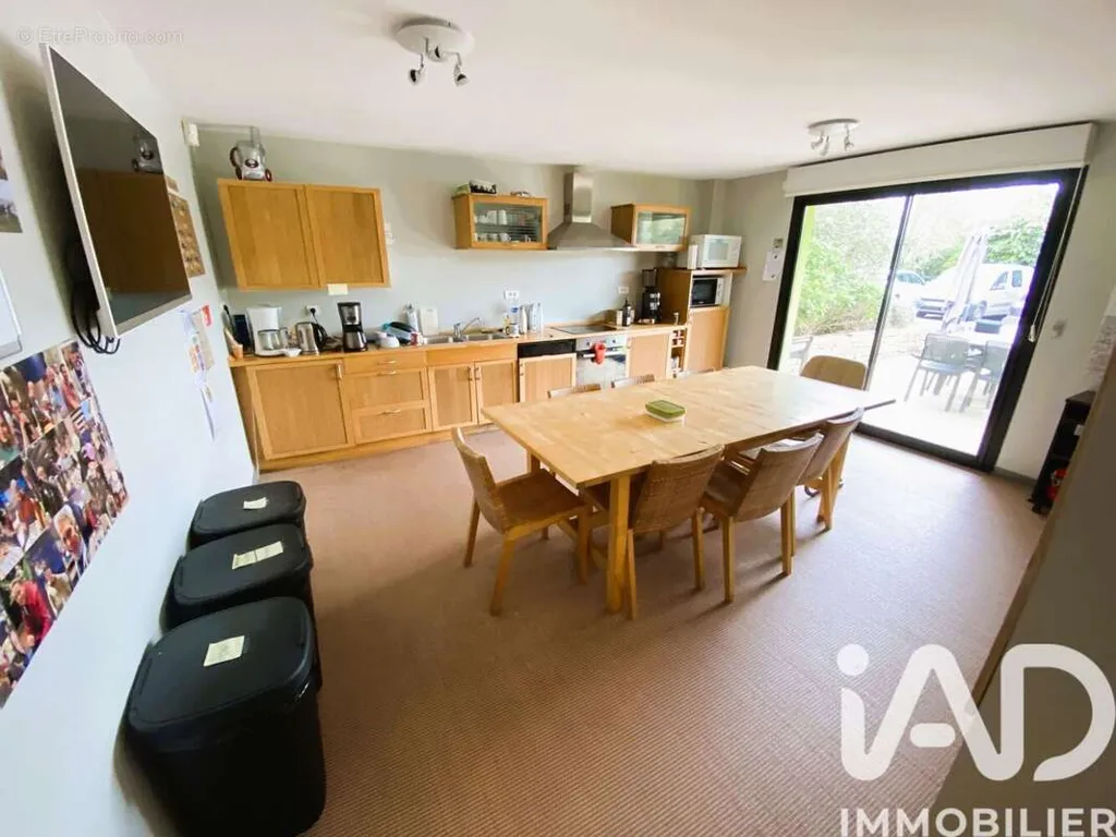 Salle à manger - Ensemble de Bureaux Modernes au Cœur du Finistère