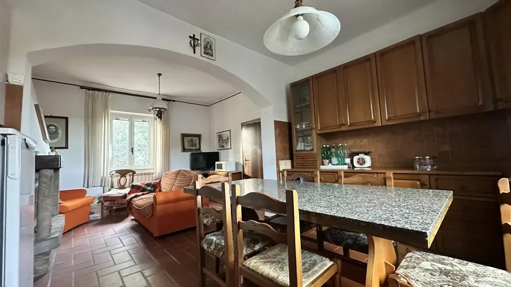 Söögituba - Independent House with Private Garden in Ostra