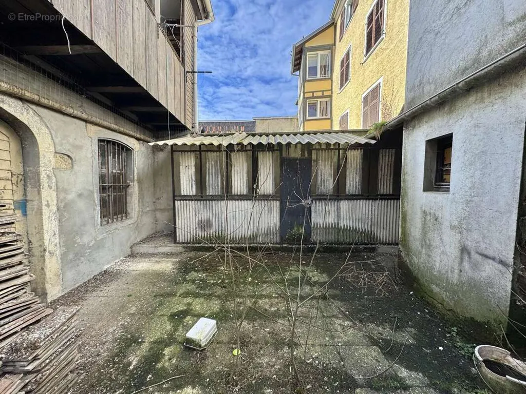 courtyard