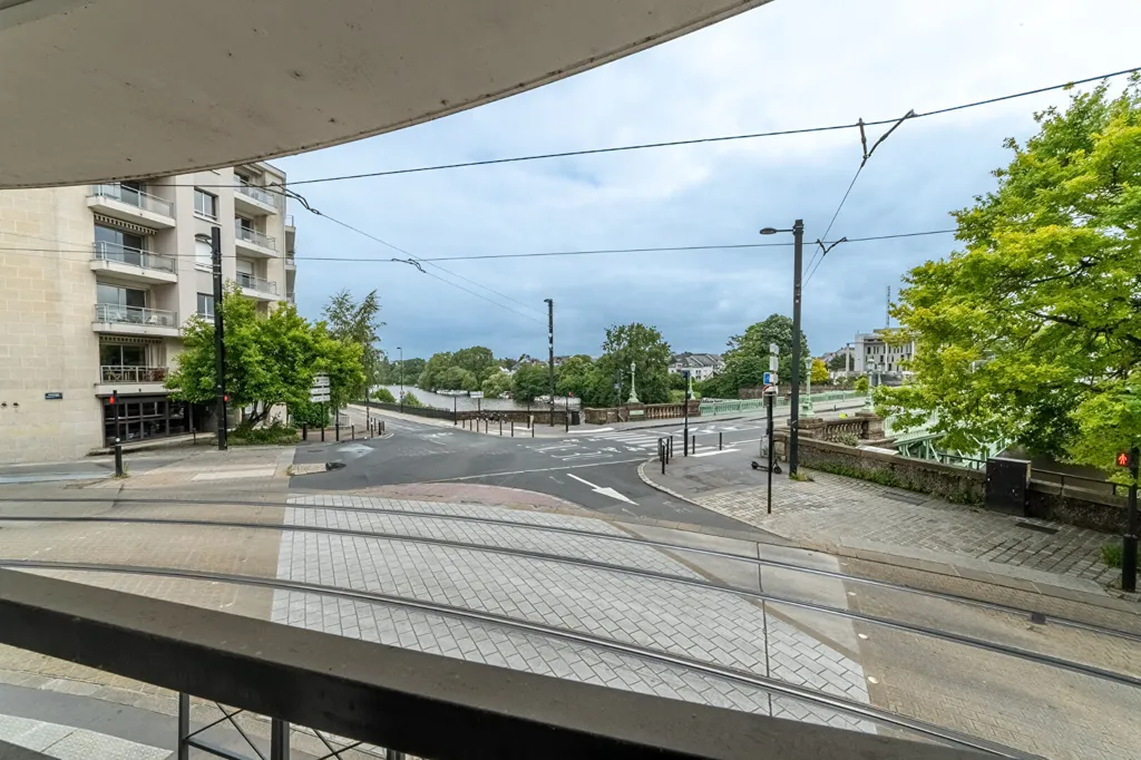 Rõdu - City Centre Flat with Erdre View in Nantes