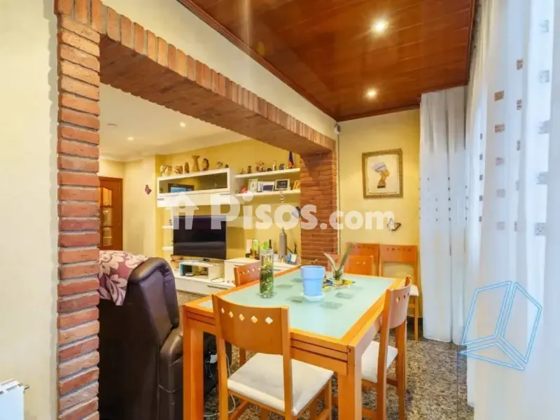 Söögituba - Ground Floor Flat with Balcony in Gavà