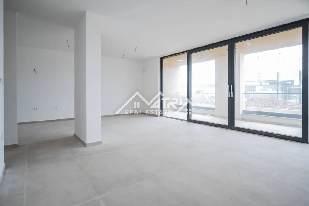 Pièces - Spacious Apartment with Terrace in Pula
