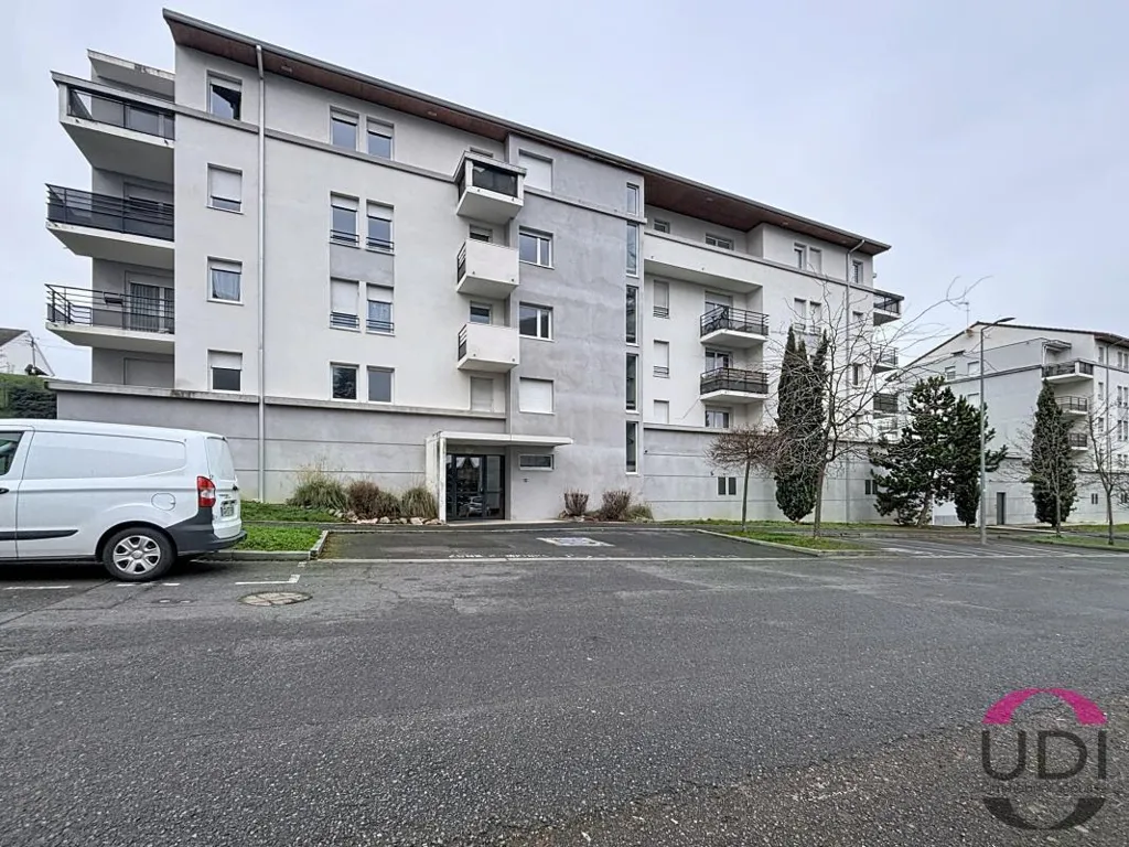 Extérieur - Appartement 3 Pièces avec Terrasse à Montluçon