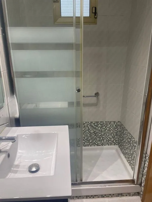 Salles de bain - Furnished Flat with Balcony in Pinedo