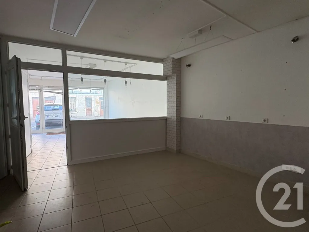 Stanze - Commercial Space near Centre, Coulommiers