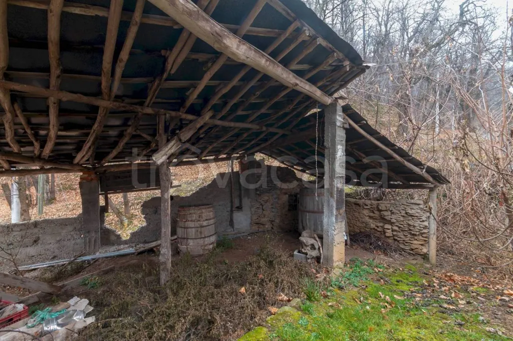 Pièces - Rustic House with Private Garden in Cervasca