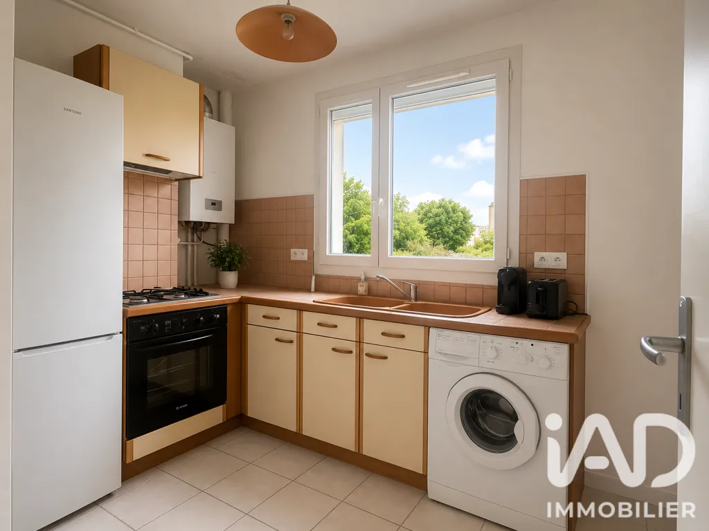 Cucina - Renovated Apartment with Balcony in Pessac