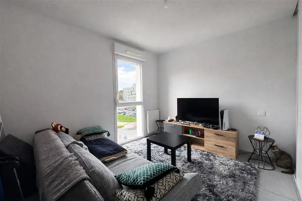 Séjour - Appartement 3 Pièces avec Balcon à Nantes