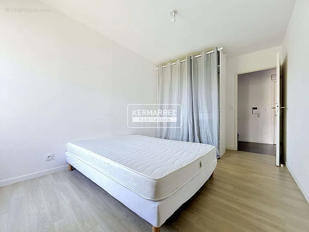 Camere da letto - T2 with Balcony and Parking in Nantes