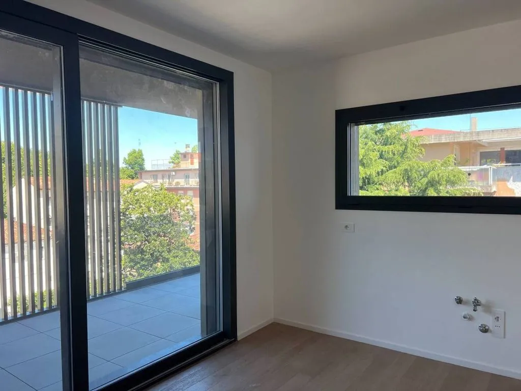 Rooms - Luxury Penthouse with Rooftop in Mestre, Venice