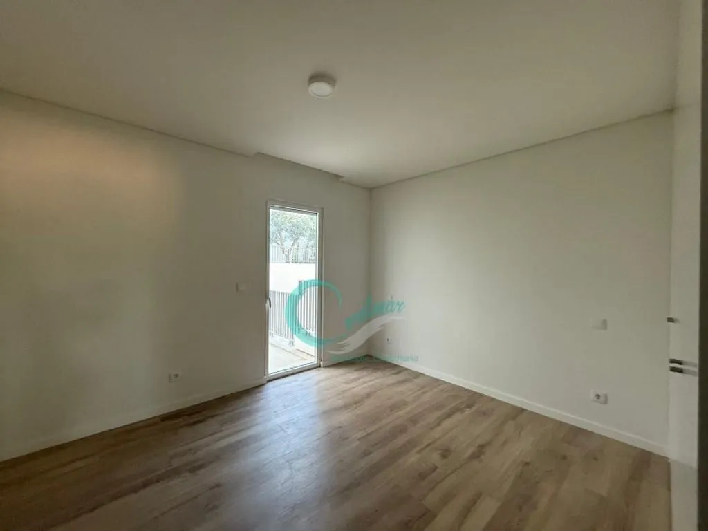 Toad - Luxury Apartment with Balcony in Almada