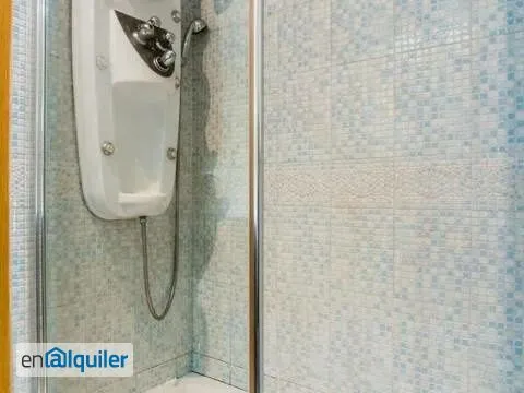 Bathrooms - Bright Apartment with Balcony in Chueca, Madrid