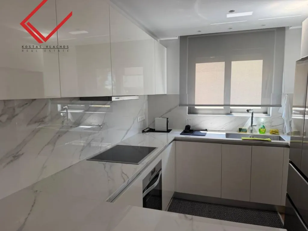 Köök - Modern Apartment with Balcony in Thessaloniki Centre