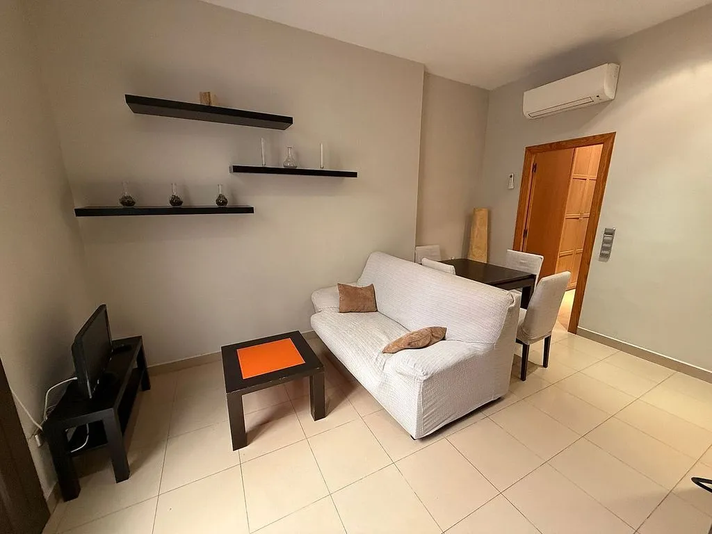 Elutuba - Furnished Flat with Balcony in Sant Pere