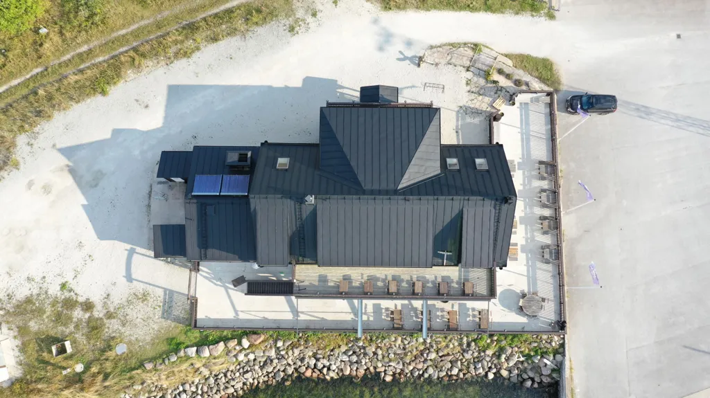 Õhuvaade - Commercial Property with Sea View in Herrvik