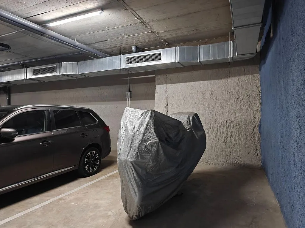 Garage - Luxury Apartment in La Dreta de l’Eixample, Barcelona