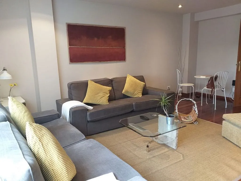 Elutuba - Furnished Flat with Garage in Chantada