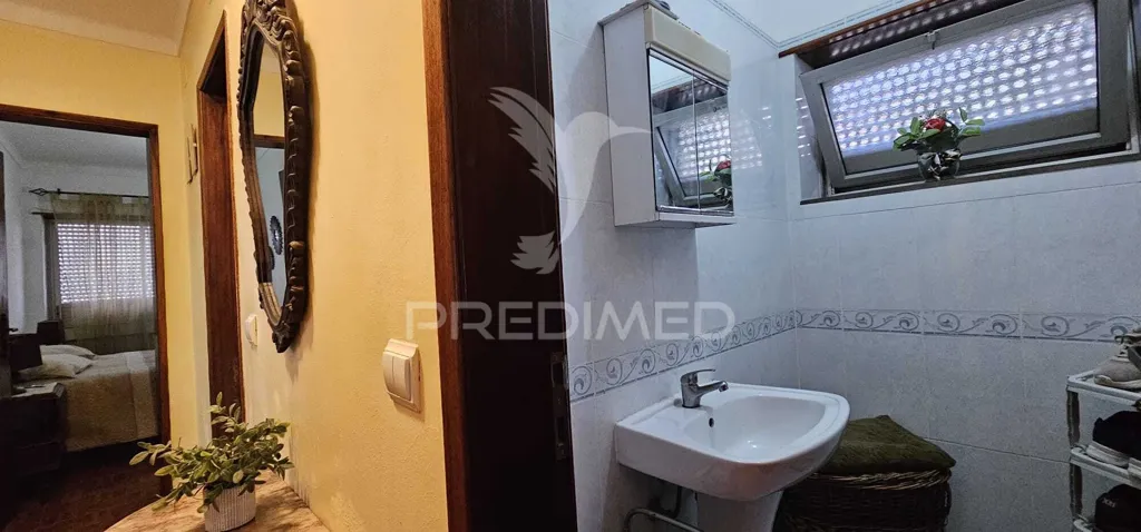 Vannitoad - Central T3 Apartment with Balcony in Samora Correia