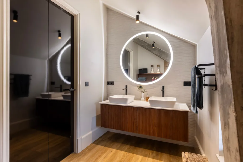 Salles de bain - Luxury Loft with Garden in Westmaas