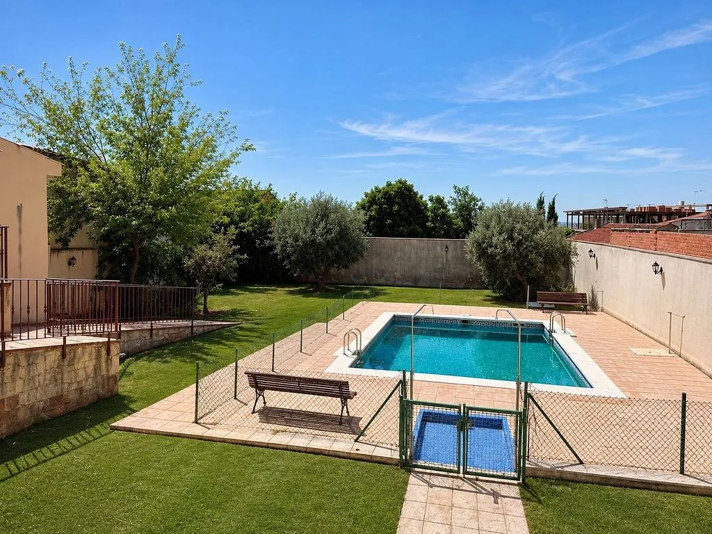 Piscine - Bright Apartment with Pool in Alameda de la Sagra
