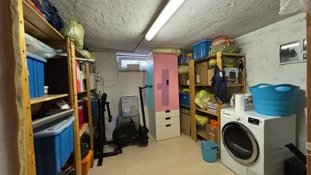 Lavanderia - Trilocale with Private Balcony in Botticino