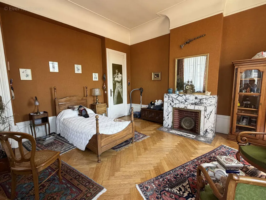 Camere da letto - Art Deco Apartment with Balcony in Saint-Étienne Centre