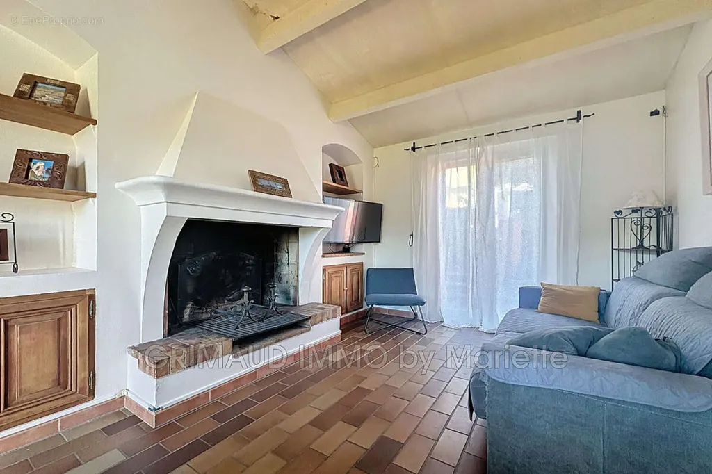 Elutuba - Duplex with Pool near Grimaud