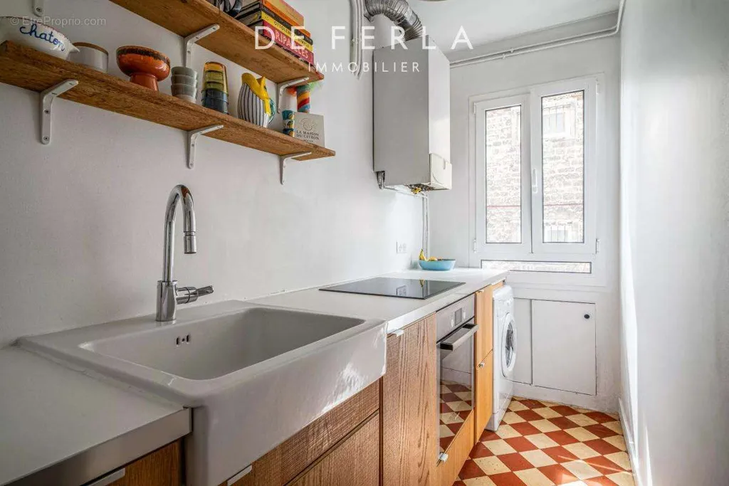 Cuisine - Appartement 3 Pièces avec Balcon au 14ème Arrondissement