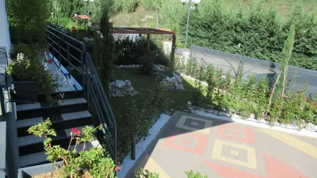 Aed - Newly Built Villa with Central Location in Rende