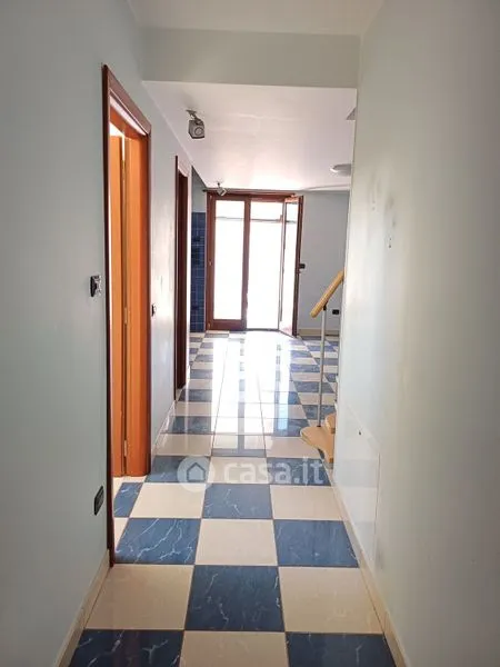Ingresso - Appartamento con terrazzo e vista a Potenza