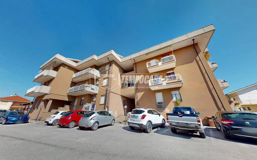 Välivaade - Fully Rented Flat with Private Garage in Cervere