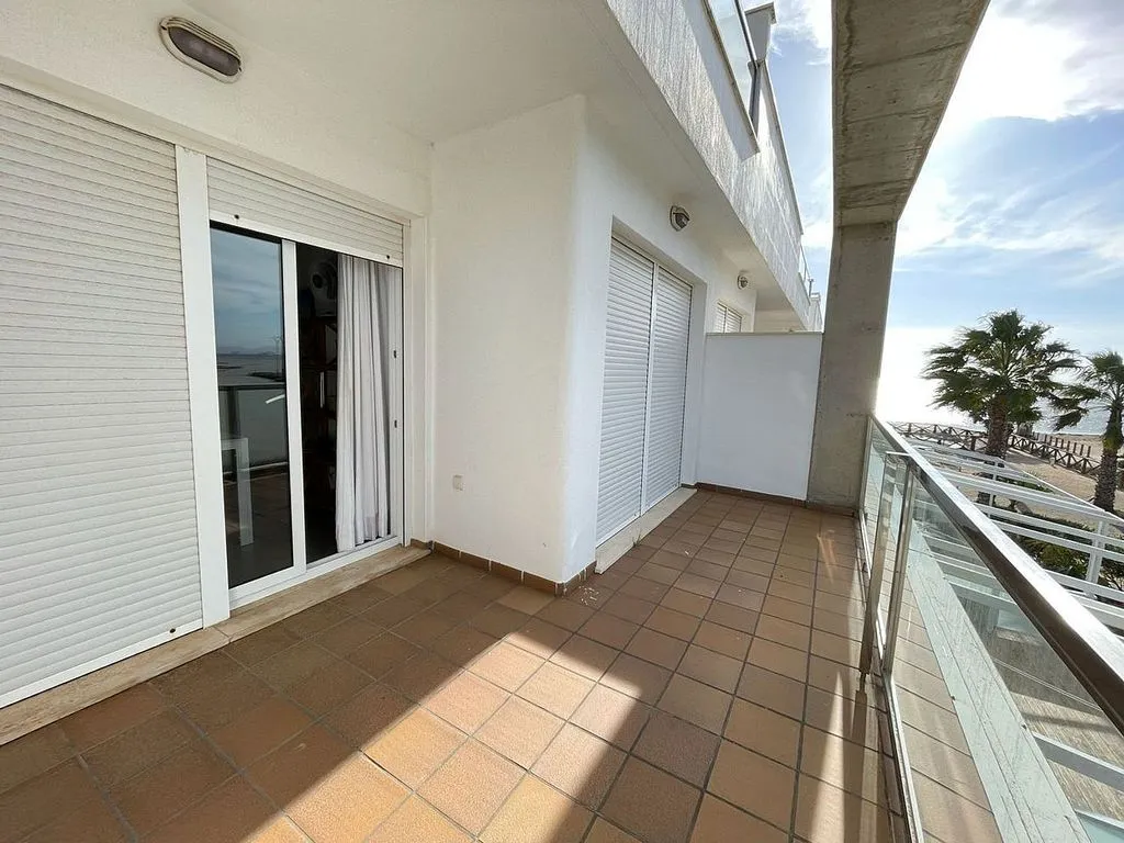 Balcon - Modern Apartment with Sea View in Manga
