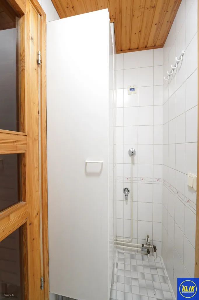 Vannitoad - Modernised Studio with Balcony in Viikari, Pori