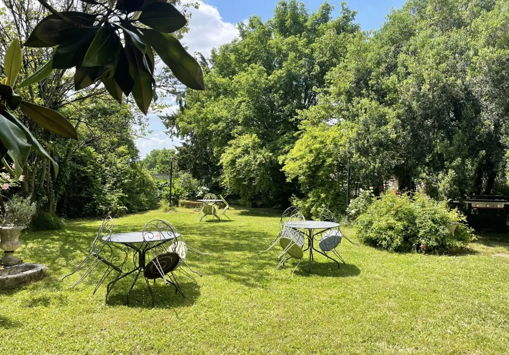 Jardin - Château du XVIIIe avec gîte indépendant à Cognac