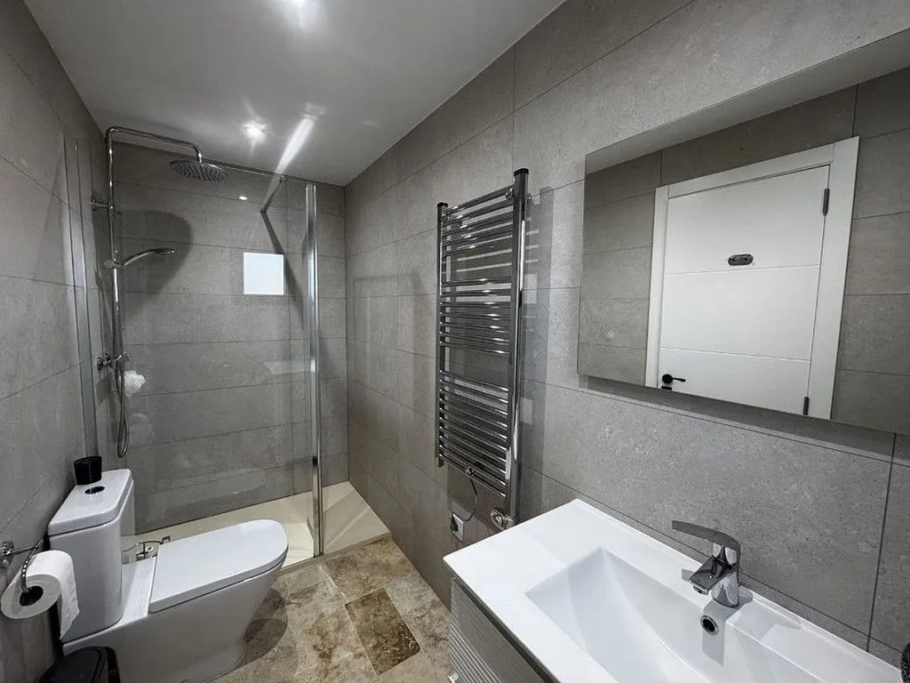 Salles de bain - Contemporary Villa with Pool in El Toro