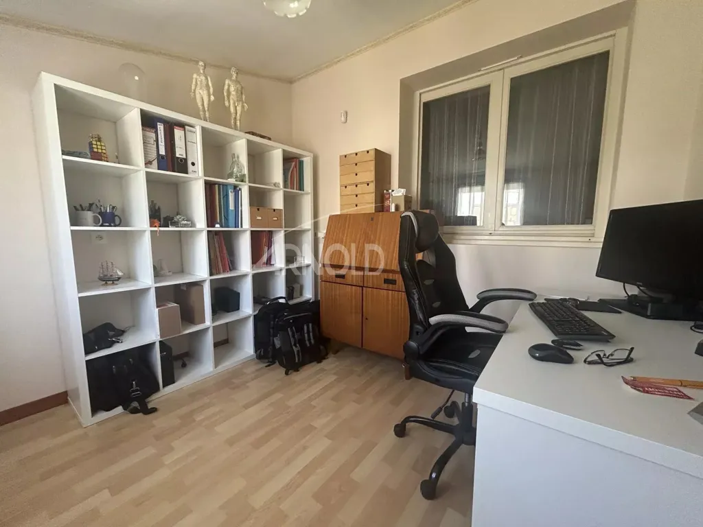 2 magamistoaga maja asukohas Bouguenais
