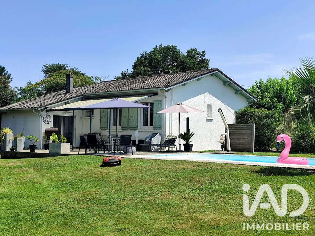 Piscina - Ground Floor House with Pool in Arblade-le-Bas