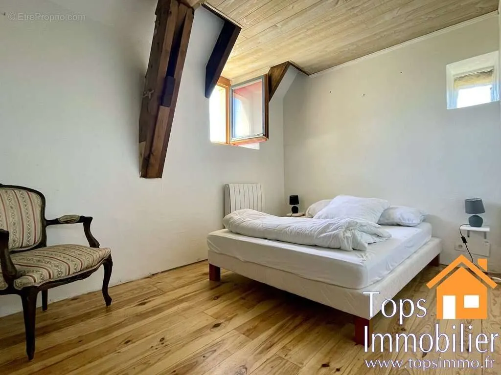 Magamistoad - Architectural House with Pool in Lot Valley