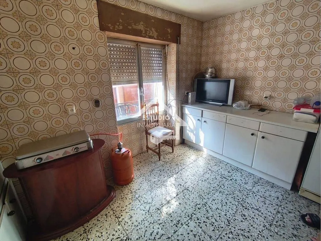 Cuisine - House for Renovation with Loft in Mendavia