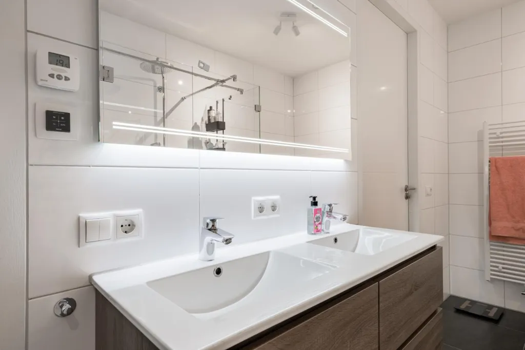 Salles de bain - Luxury Waterfront Apartment in Doetinchem