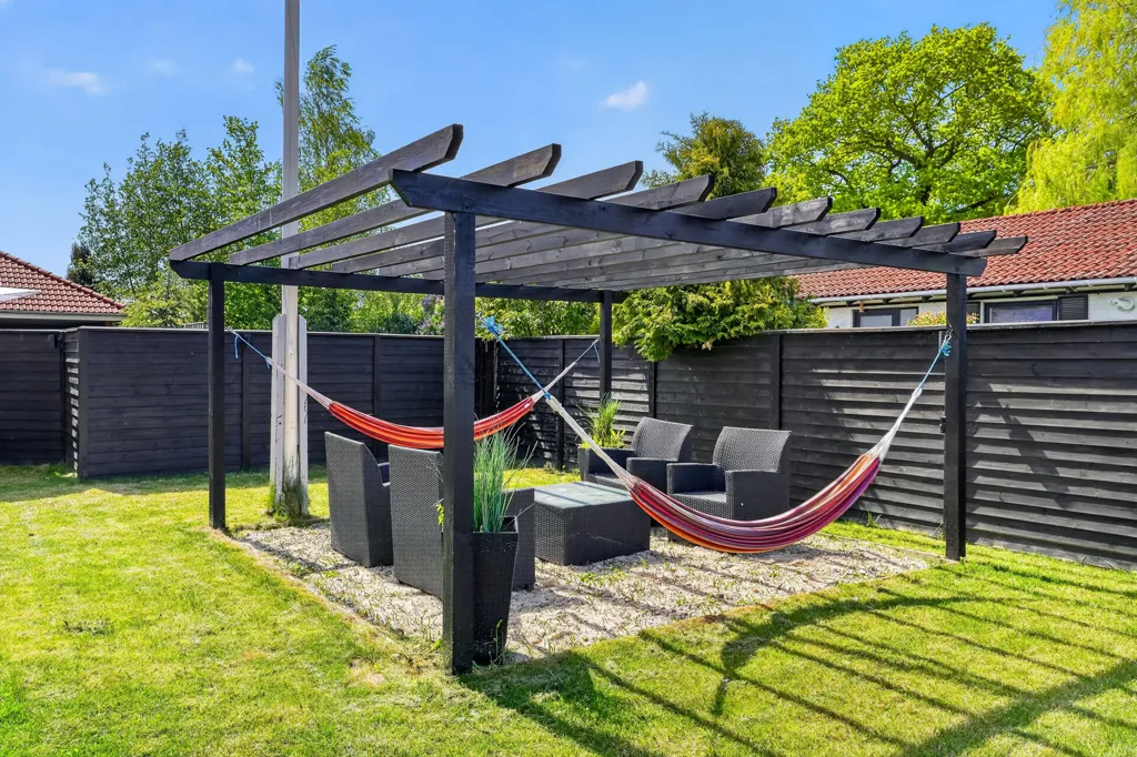 Terrasse - Fenced Villa with Garden in Solrød Strand