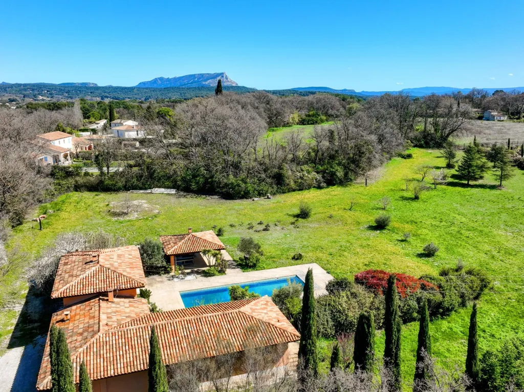 Õhuvaade - Luxury Villa with Pool in Aix-en-Provence
