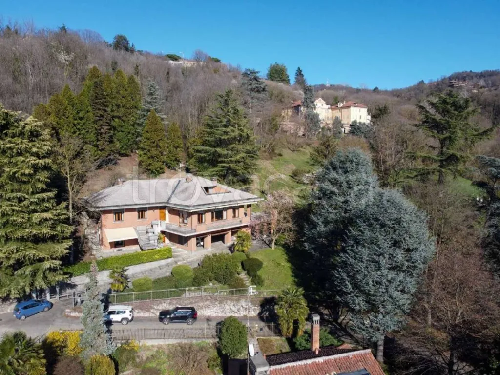 Maison 10 pièces à Moncalieri