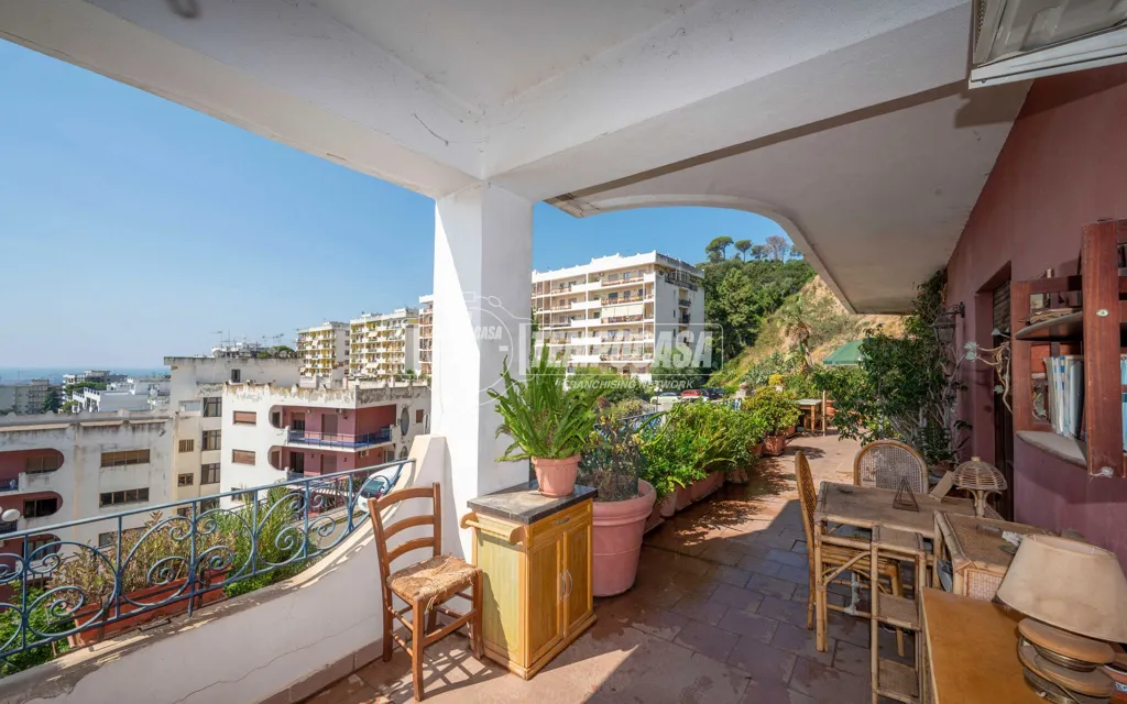 Balcon - First Floor Flat with Sea View Terrace in Messina